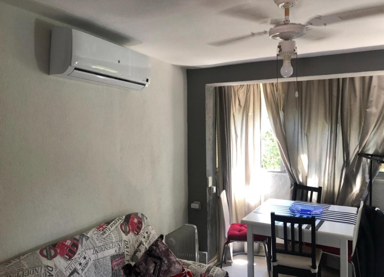 Apartamento 1 Dormitorio Y Salon Con Sofa Cama Bien Comunicado Con El Centro Sevilla Exterior foto
